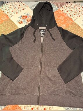 Men’s - Urban Pipeline Awesomely Soft Ultimate Hoodie Zip Up XL Gray & Black